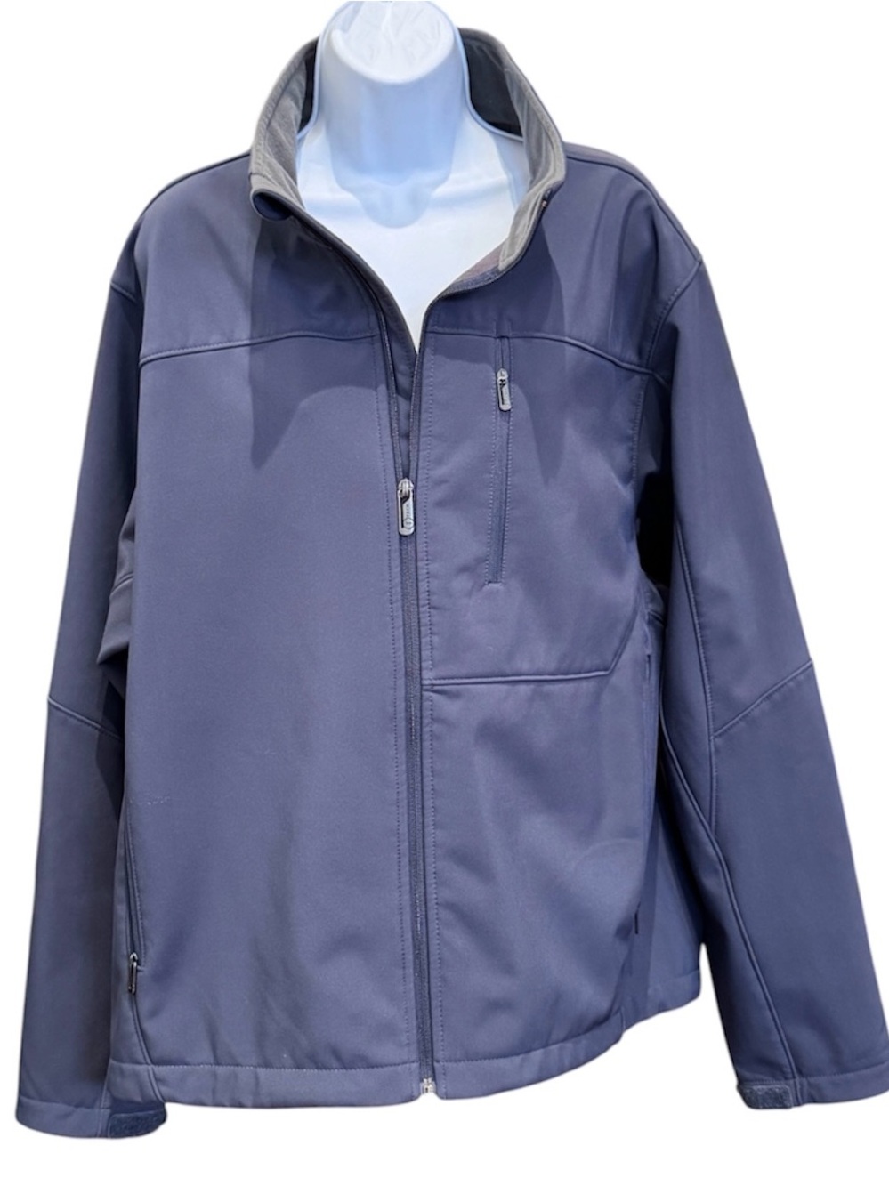 Tumi Men's Performance Jacket in Navy Blue and Gray